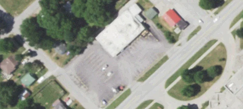 502 Main St