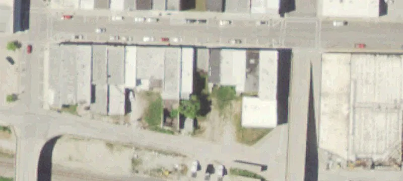122 Vine St