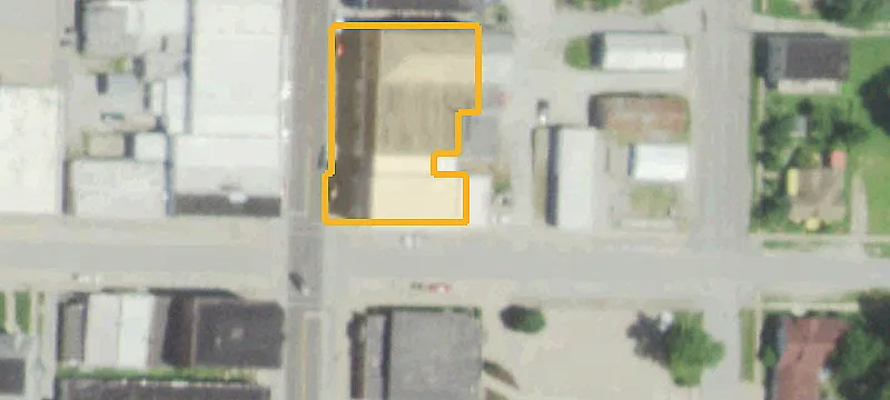 202 Main St