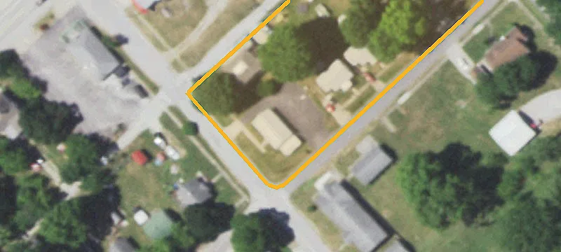 106 Colt St