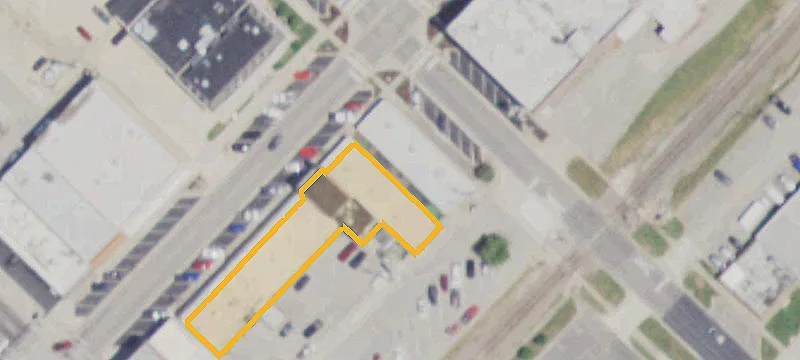 124 Commercial St