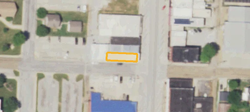 736 Main St