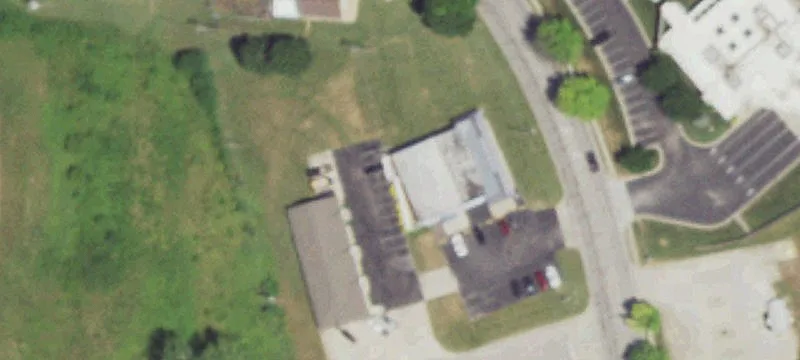 1104 Commercial St