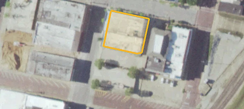 200 Main St