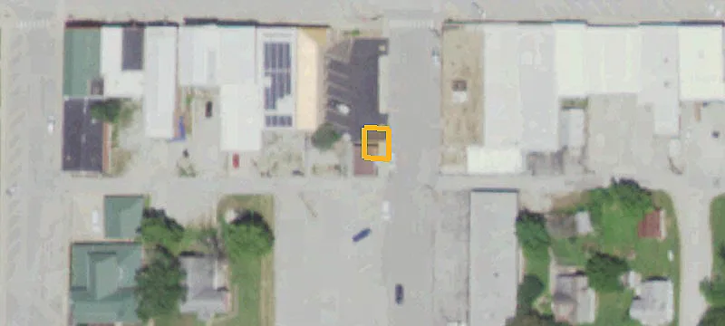 105  St