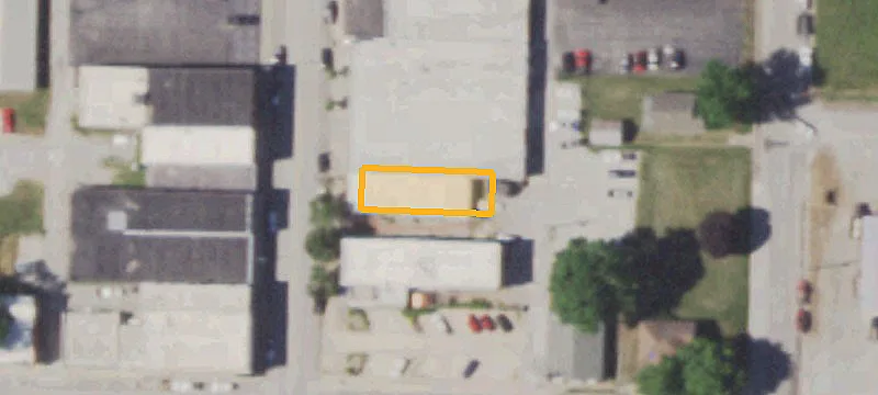 1813 Main St