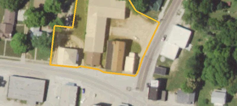 102 Row St