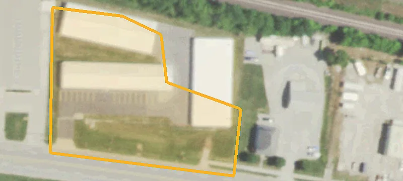 1516 Main St