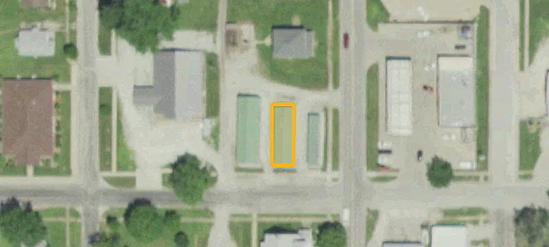 Clay At W Madison St