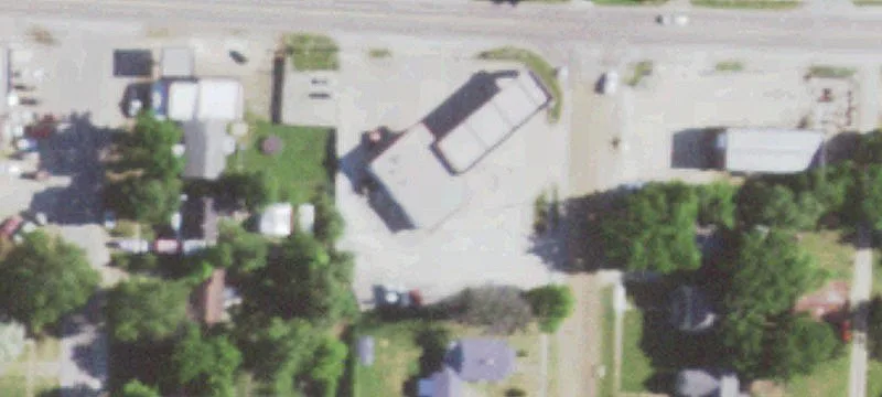 100 4th St