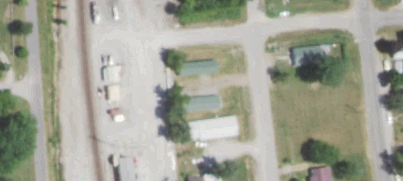 1220 Commercial St