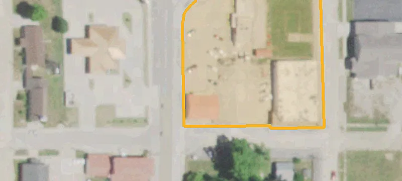 201 Main St