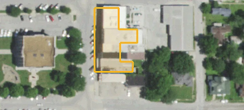 15 Main Cross St