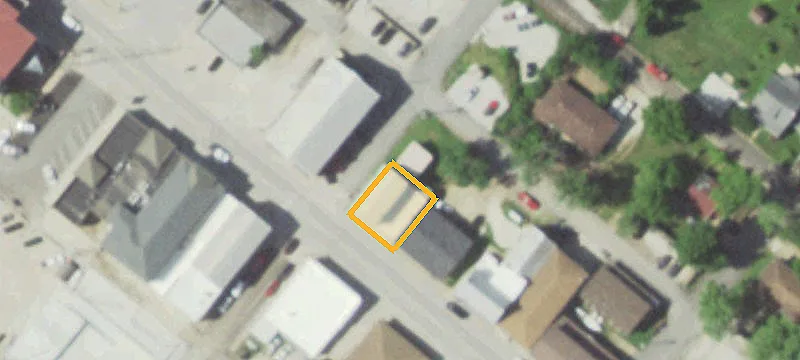 301 Main St