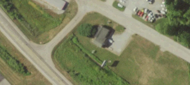 132 Commercial Dr