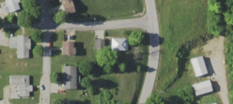 211 Holzum Dr