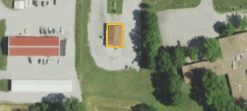 1305 Us Hwy 136