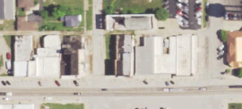 1618 Main St