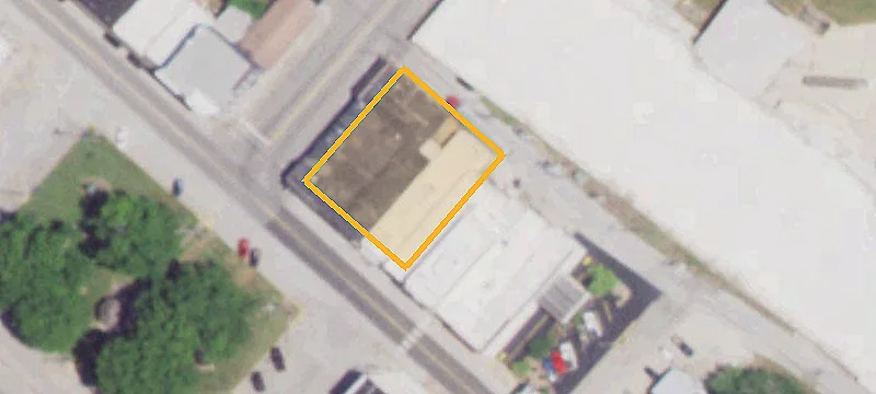 106 Commercial St