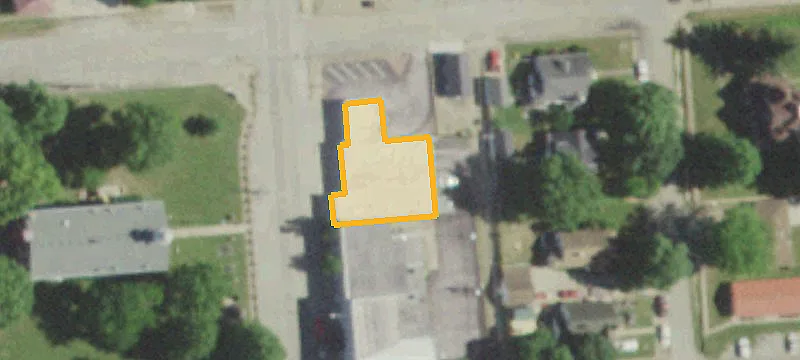 211 Main St