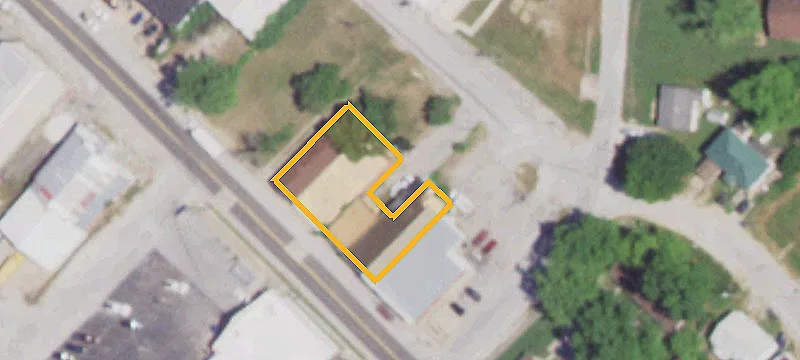 304 Commercial St
