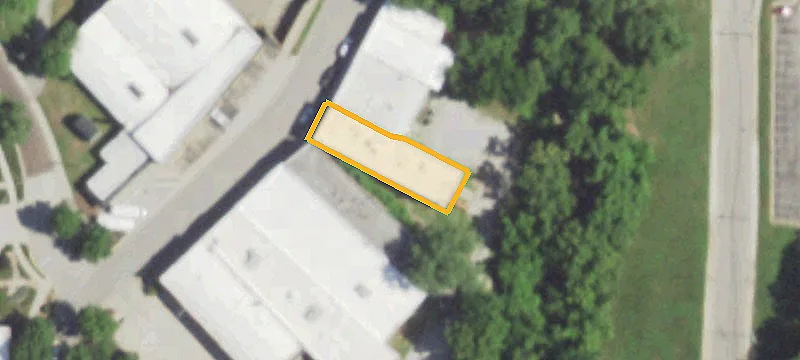 415 Thompson Ave