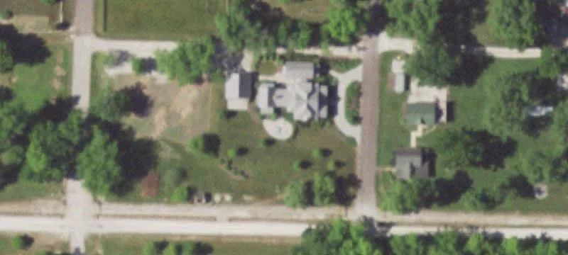 102 Lewis St