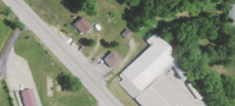 834 Commercial St