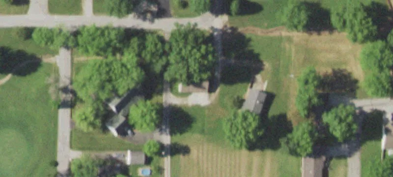 302 Hensley St