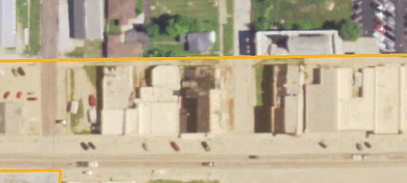 1700 Main St