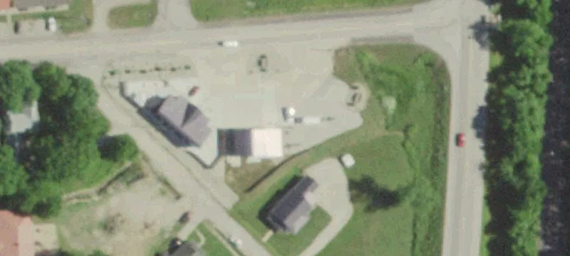 240 Russell St