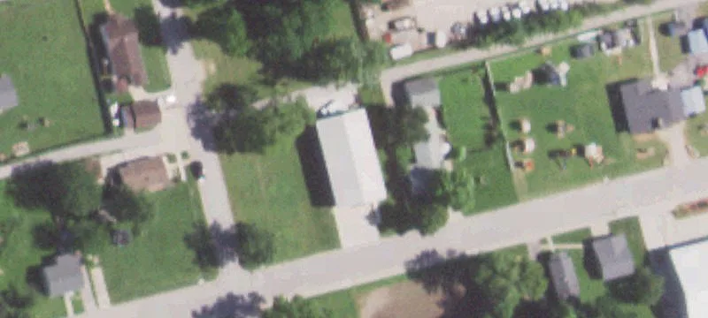 908 Benton St