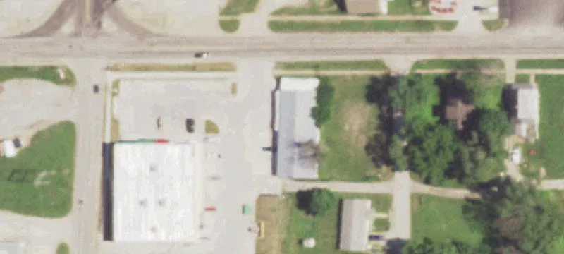 2105 Main St