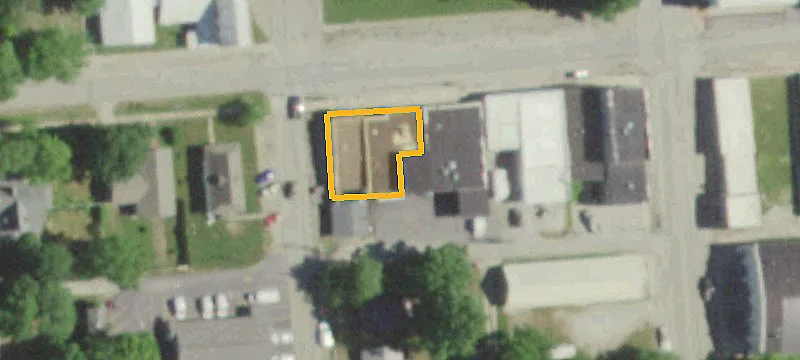 124 Russell St