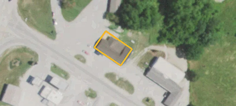 874 Commercial St