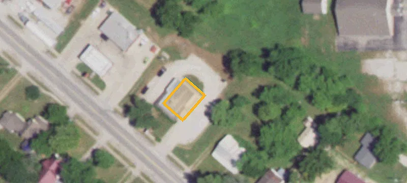 304 Commercial St