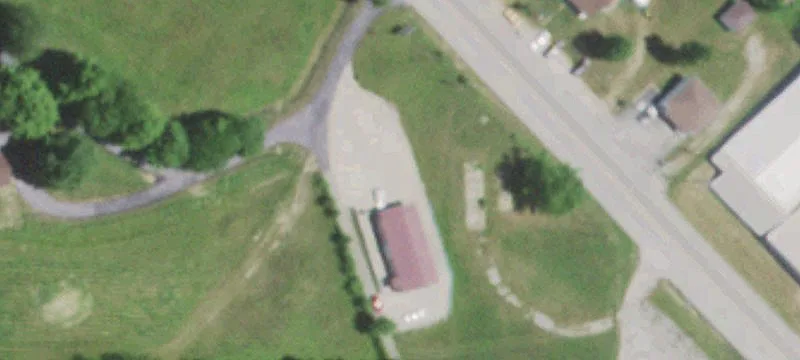 833 Commercial St