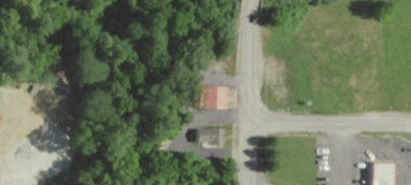 320 Main St