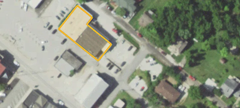 1207 Main St