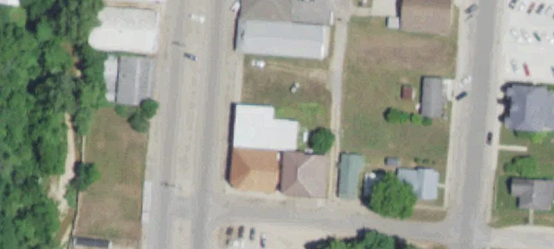 370 Main St