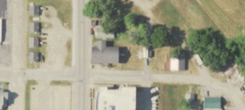 301 Main St