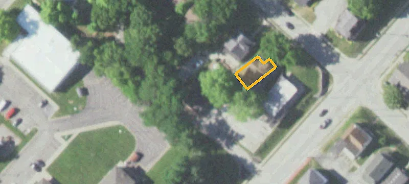 904 Madison St