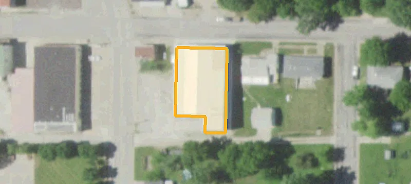 206 Peters Ave