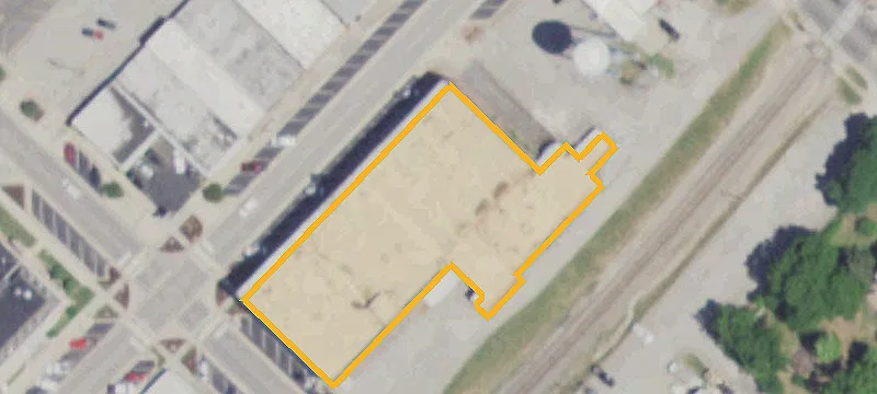 212 Commercial St