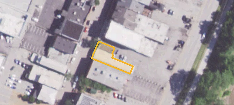 122 Main St