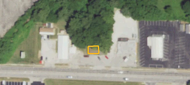 1808 Commercial St