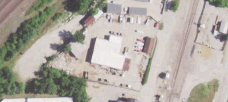28 Frnt St