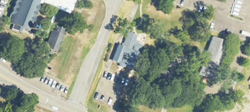 2060 Main St