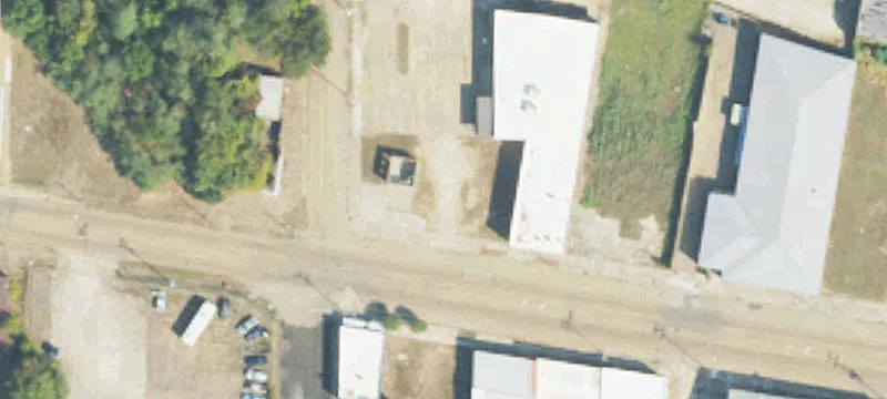 100 Es St