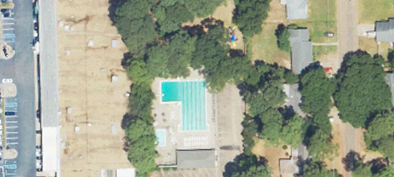 570 Reddoch Dr